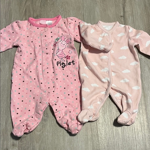 Other - 4/$20 Pink Piglet and Cloud Print Kids One Pieces